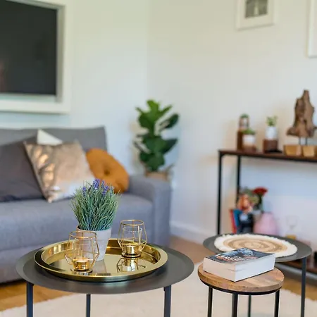 Eg Rechts Helle 80m 3-zimmer Naehe Salzburg By Interhome *